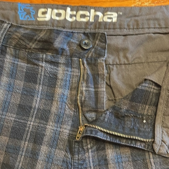 Gotcha size 38 brown/navy patterned 4 pocket zip 100% cotton shorts flat front - Picture 5 of 9